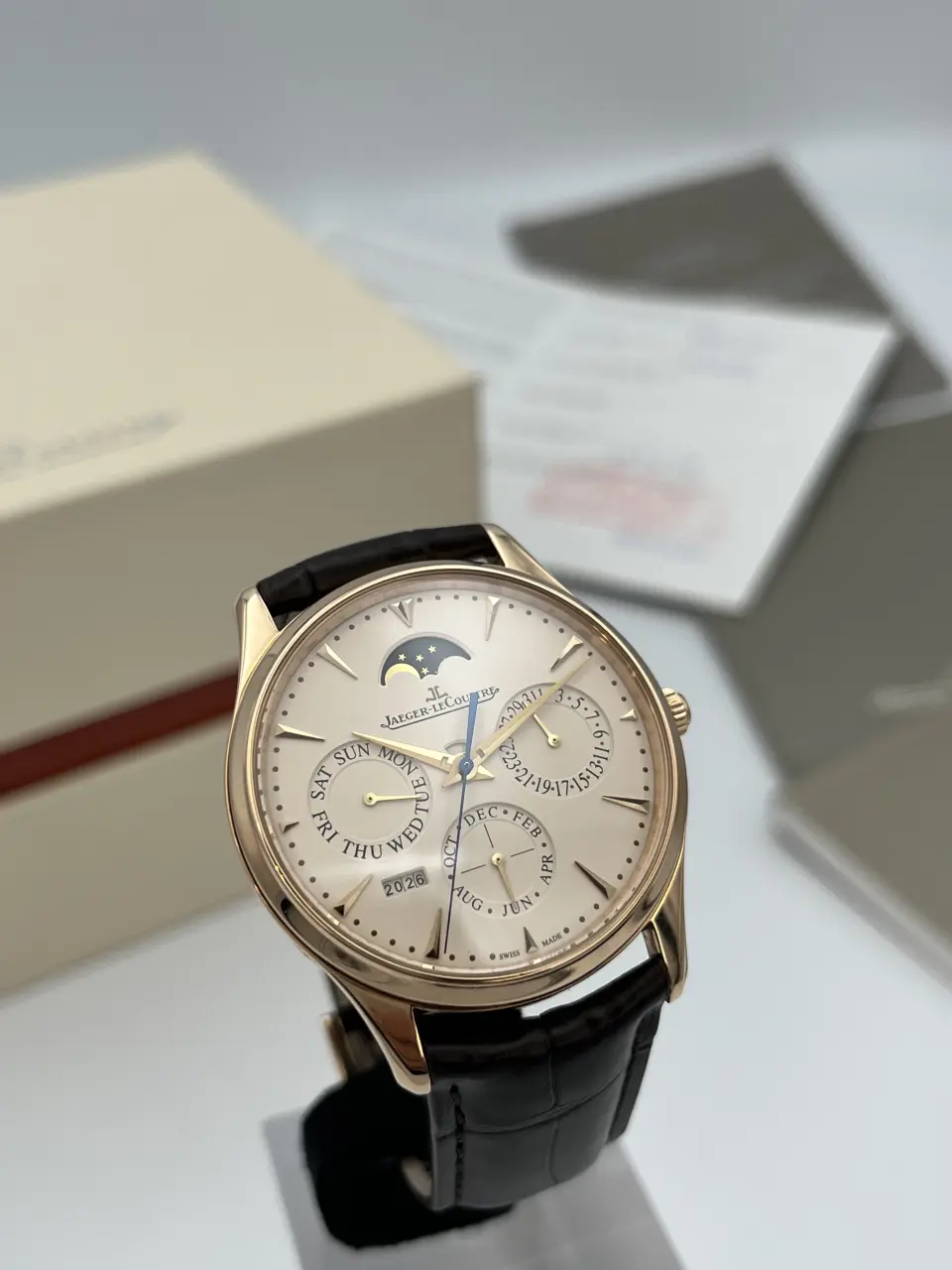 Jaeger-LeCoultre  Master Ultra Thin Perpetual Calendar